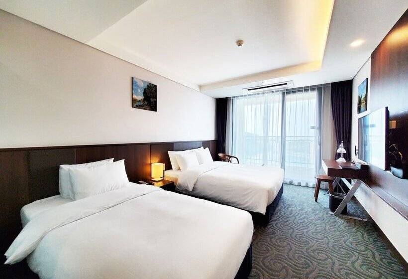 חדר משפחתי, Ramada By Wyndham Gangwon Sokcho