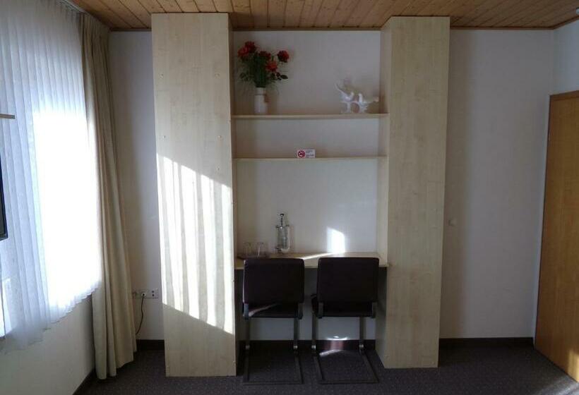 豪华房间, Sauerland