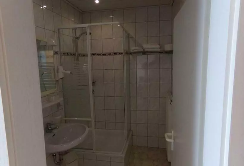 Standard-huone, Sauerland