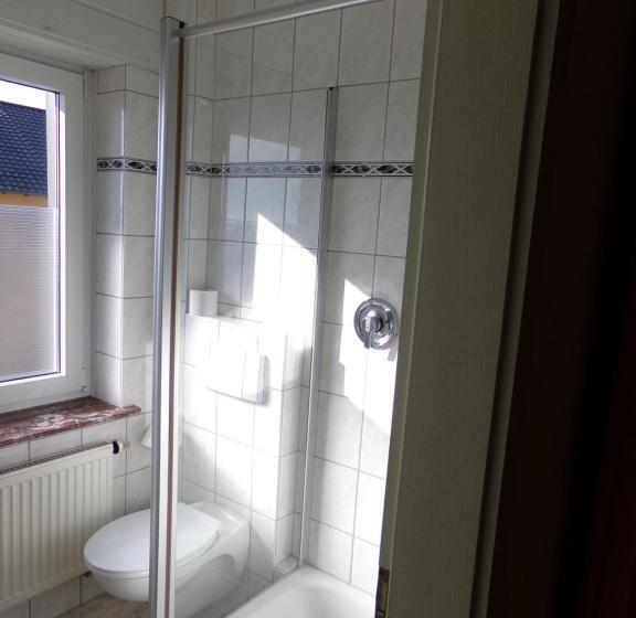 标准间, Sauerland