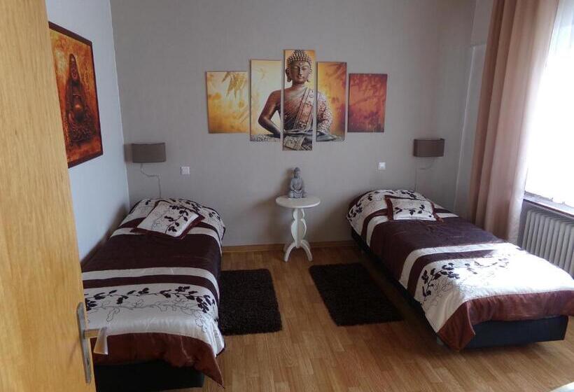 标准间, Sauerland