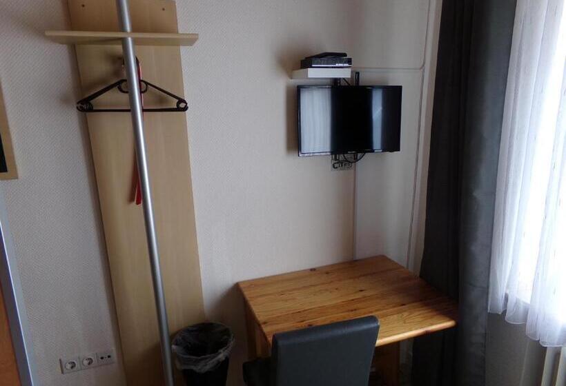 单人基本间, Sauerland