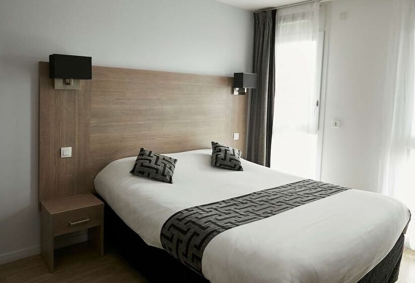 סטודיו אקזקיוטיב, Tulip Inn Massy Palaiseau Residence