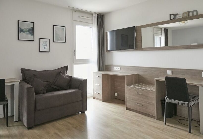 إستوديو سوبيريور, Tulip Inn Massy Palaiseau  Residence