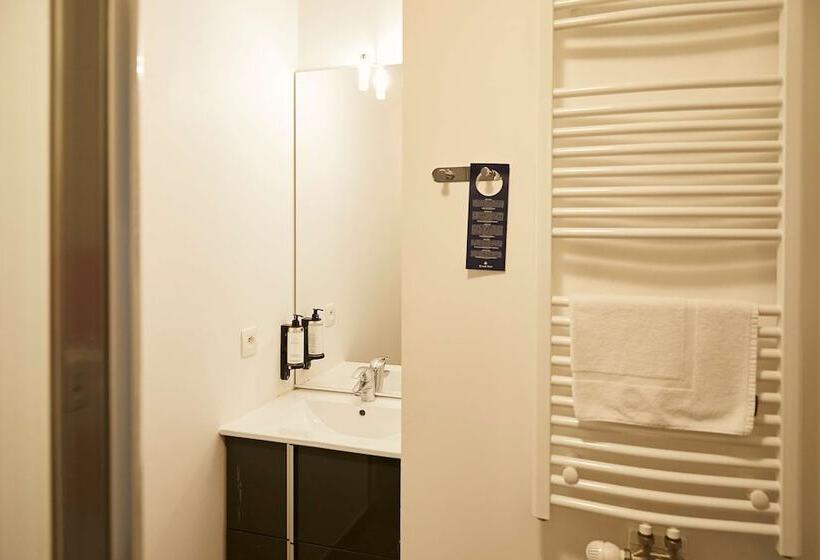 סטודיו אקזקיוטיב, Tulip Inn Massy Palaiseau Residence