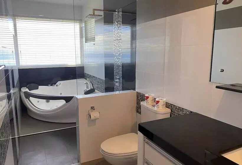 プレミアム2ベッドルーム ビラ, Lalaguna Villas Luxury Dive Resort And Spa