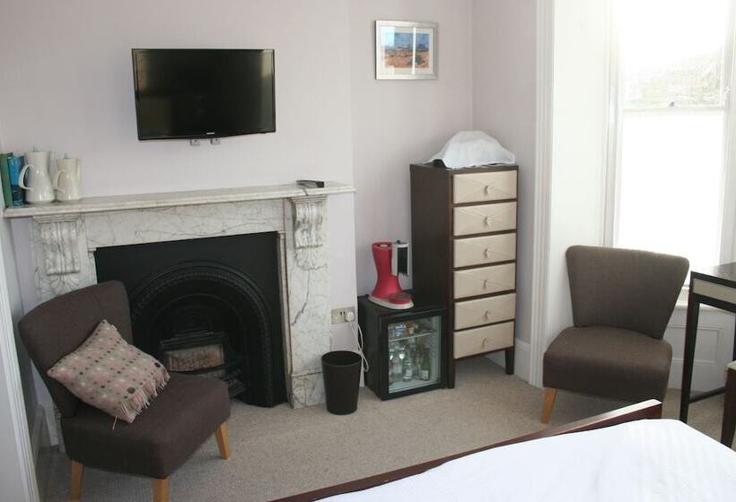 Номер Стандарт, Number One B&b