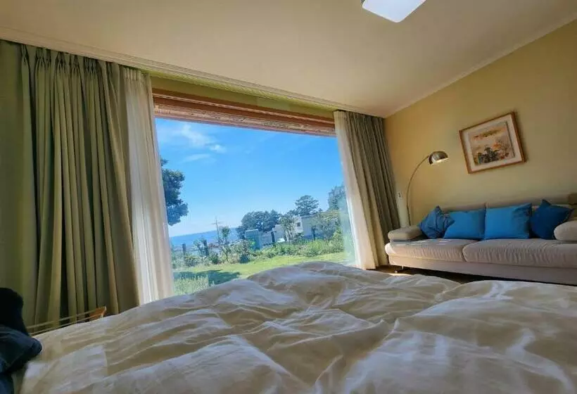 スタンダードルーム, Jeju Doldam B&b