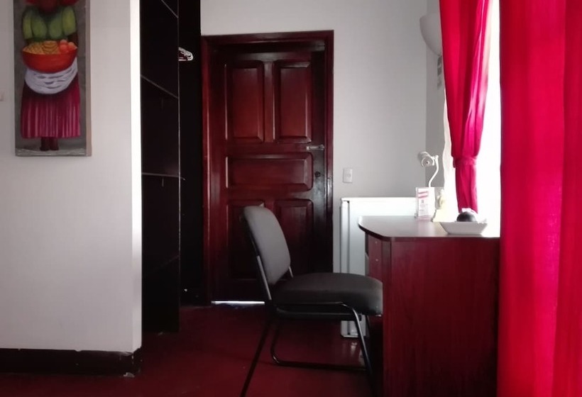 سوییت لوکس, President House Hotel Hostel