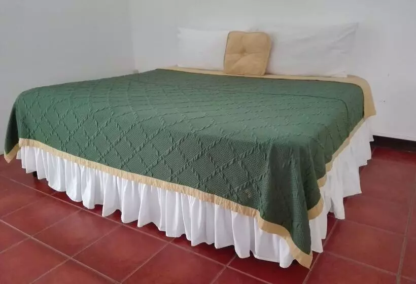 آپارتمان عادی 1 خوابه, President House Hotel   Hostel