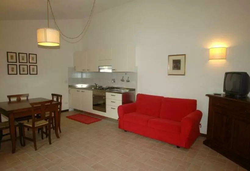 آپارتمان 2 خوابه, Residenza Torre Acquatino