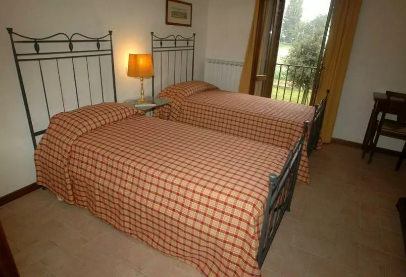 آپارتمان 2 خوابه, Residenza Torre Acquatino