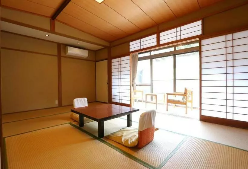 スタンダード４人部屋, Kamiobo
