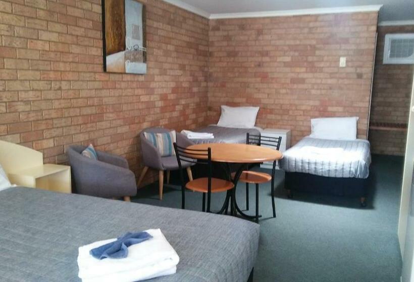 ファミリールーム, Shady Rest Motel