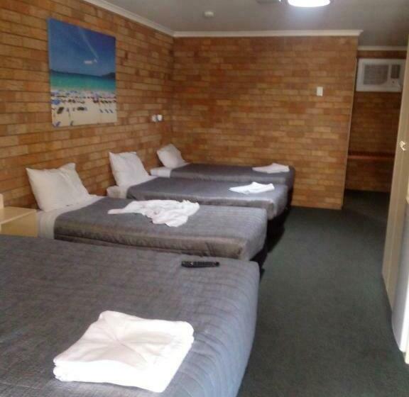 ファミリールーム, Shady Rest Motel