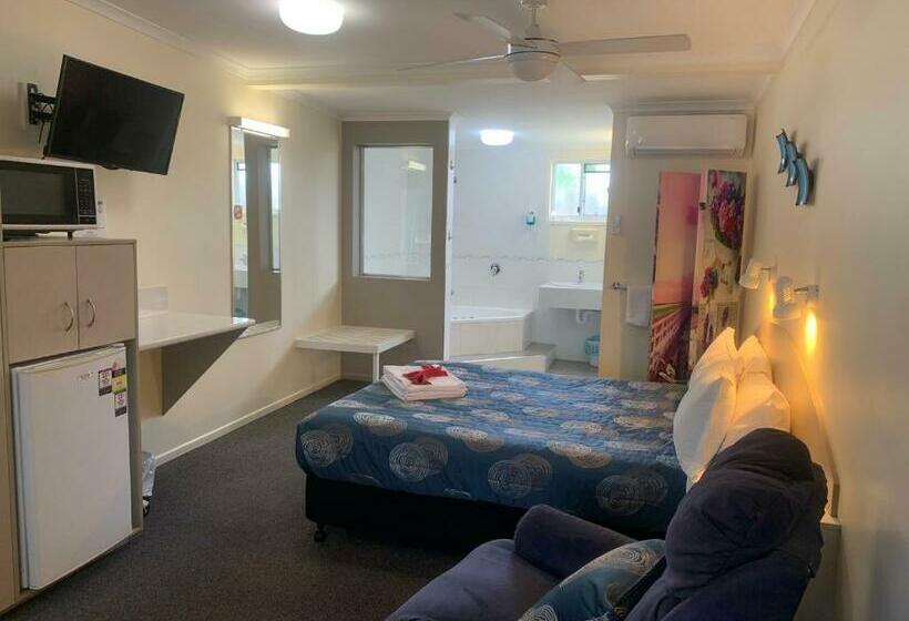 バスタブ付きスタンダードルーム, Shady Rest Motel