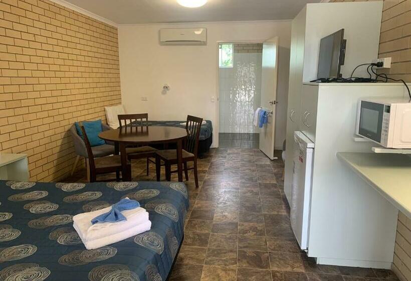 身障者適用スタンダードルーム, Shady Rest Motel