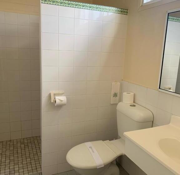 スタンダードルーム, Shady Rest Motel