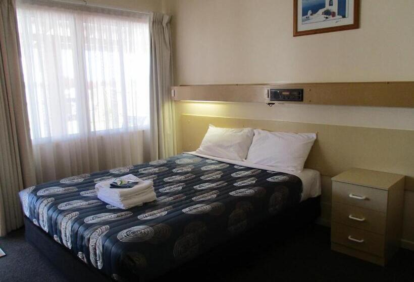 スタンダードルーム, Shady Rest Motel