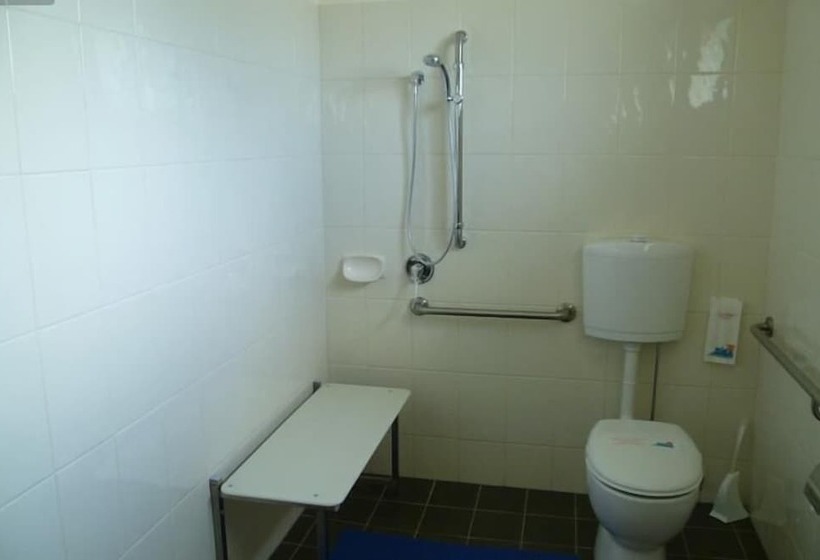 スタンダードルーム, Shady Rest Motel