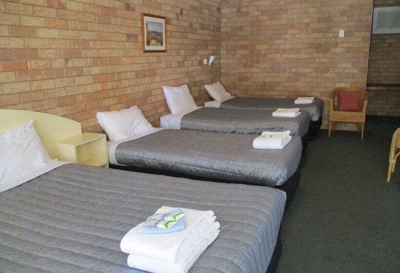 ファミリールーム, Shady Rest Motel