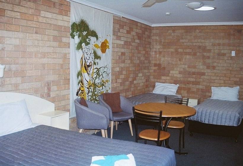 ファミリールーム, Shady Rest Motel