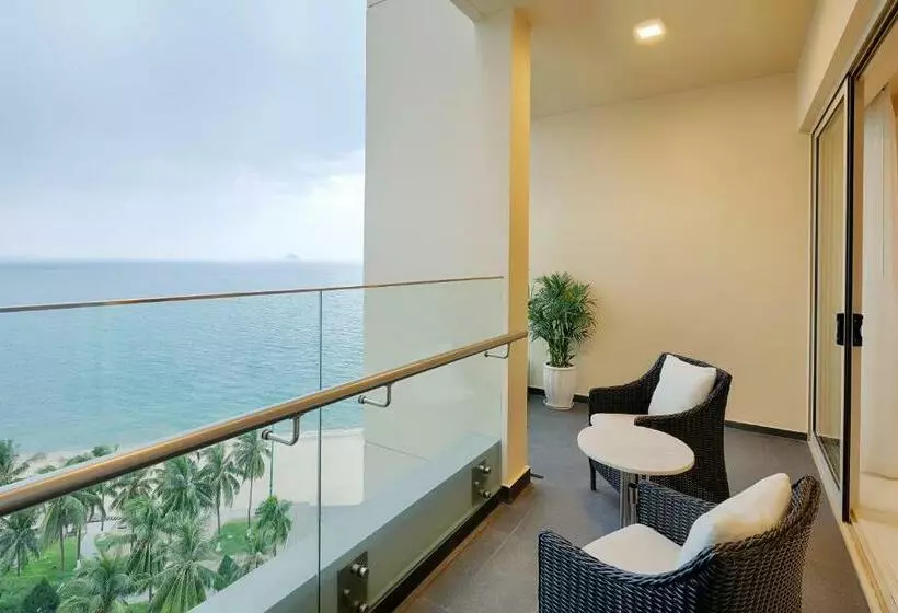 2 Bedroom Premium Suite