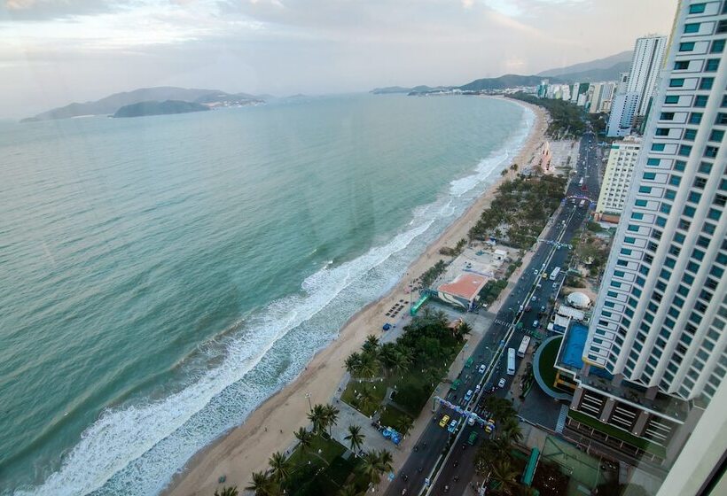 اتاق 4 خوابه, The Costa Nha Trang Residences