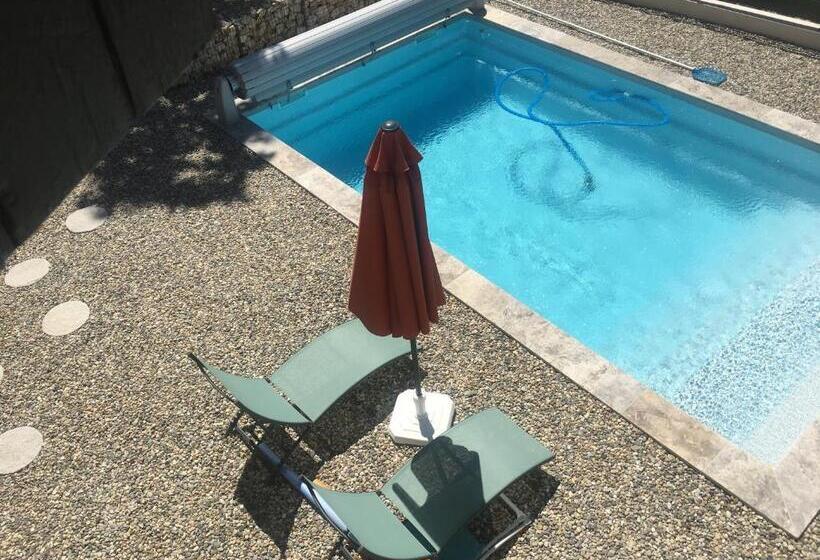 Номер Стандарт Вид на Горы, Chambres D'hôtes La Bastide St Julien