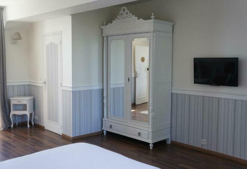 带大床的豪华间, Manoir 1685 Saint Malo