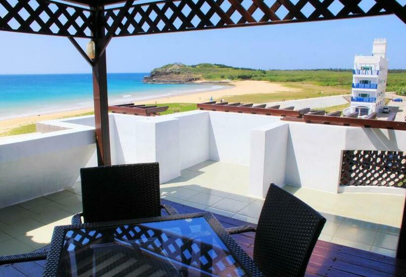 اتاق استاندارد چهار تخته با چشم‌انداز دریا, Beachcastle & Sea View Villa