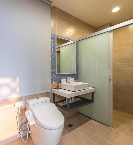 اتاق استاندارد چهار تخته با چشم‌انداز دریا, Beachcastle & Sea View Villa