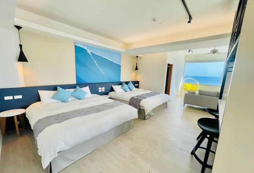 اتاق استاندارد چهار تخته با چشم‌انداز دریا, Beachcastle & Sea View Villa