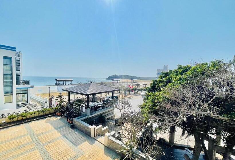 اتاق استاندارد با بالکن و چشم‌انداز دریا, Beachcastle & Sea View Villa