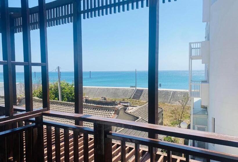 اتاق استاندارد با بالکن و چشم‌انداز دریا, Beachcastle & Sea View Villa