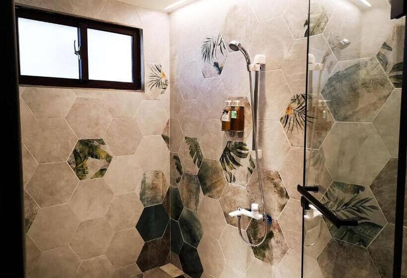 اتاق خانوادگی, Beachcastle & Sea View Villa