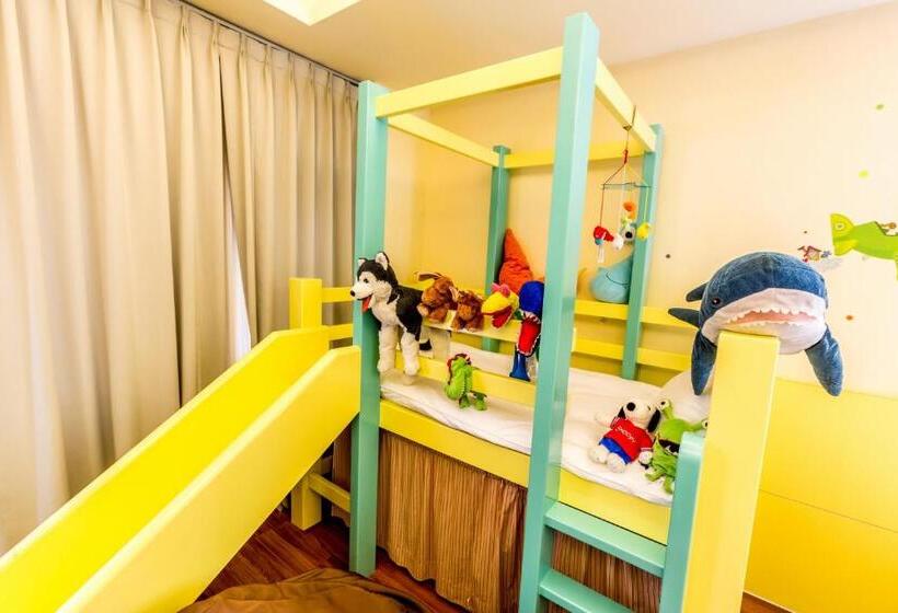 اتاق خانوادگی, Beachcastle & Sea View Villa