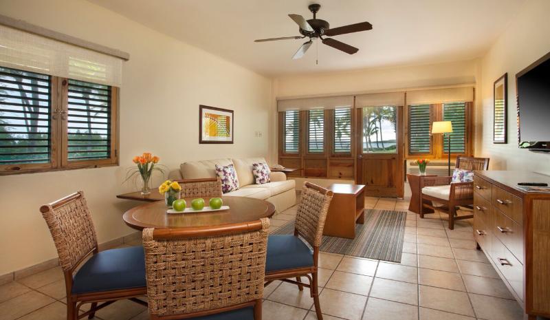 اتاق خانوادگی, Beachcastle & Sea View Villa