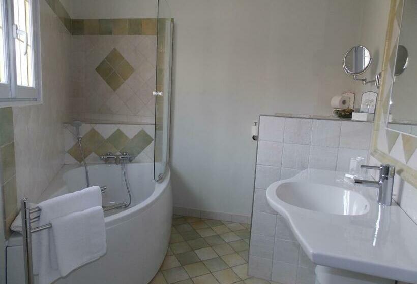 マウンテンビュースタンダードルーム, Au Relais Provencal