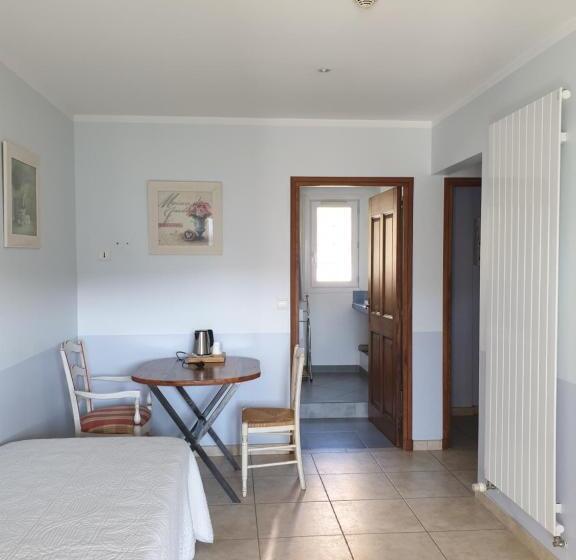 テラス付スイート, Au Relais Provencal