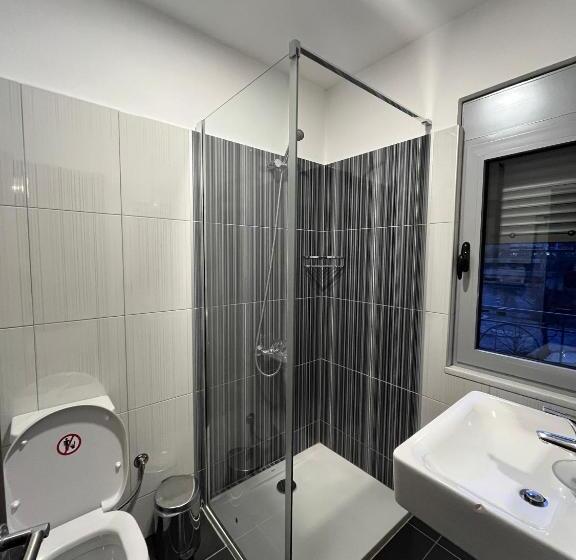 غرفة قياسية ثلاثية مزودة بشرفة, Dream S