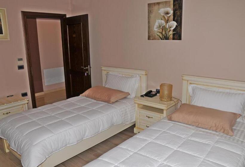 غرفة قياسية مزوَّدة بشُرفة, Dream S