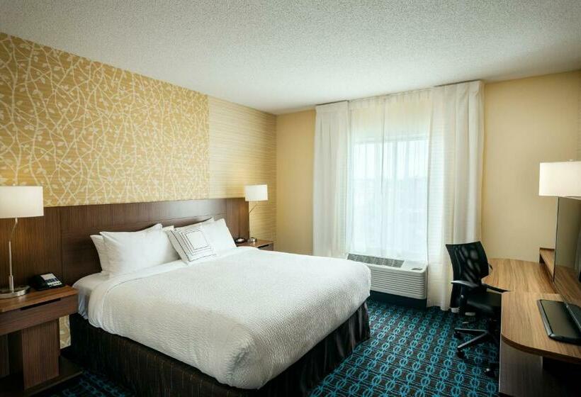 キングサイズベッドのスタンダードルーム, Fairfield Inn & Suites By Marriott Tacoma Dupont