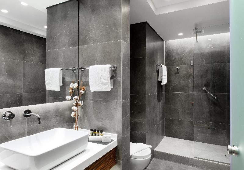 اتاق لوکس خانوادگی, Lakeshore Hotel Suao