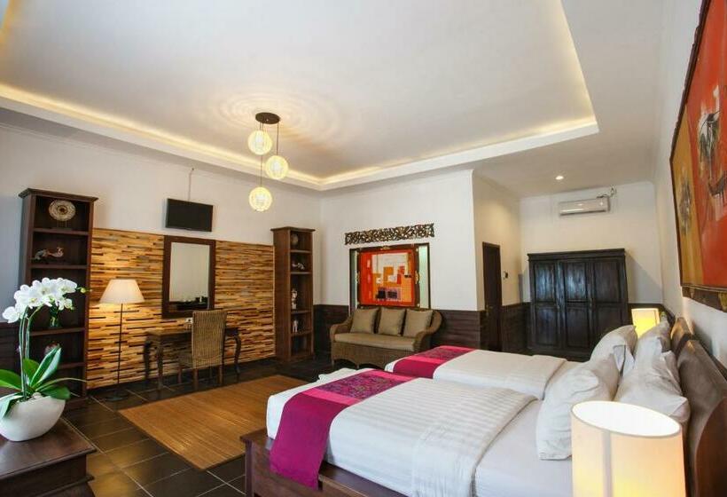 Deluxe Room Pool View