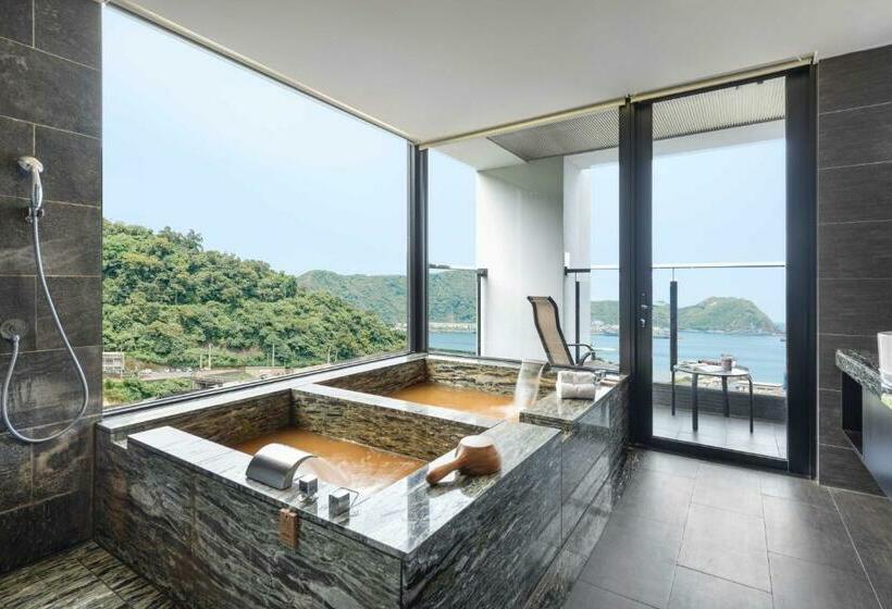 اتاق لوکس با تخت بزرگ, Lakeshore Hotel Suao