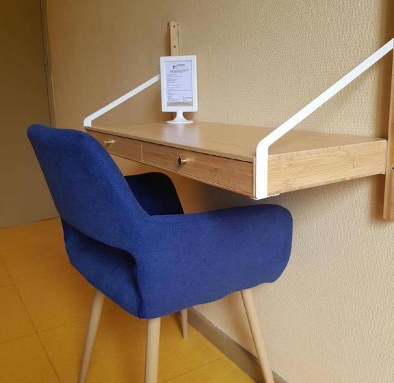 スタンダードルーム, Le Moulin De César