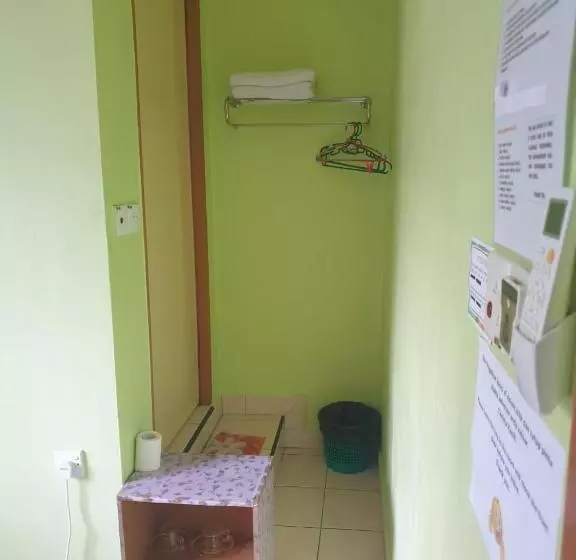 اتاق استاندارد, Borneo Gaya Lodge