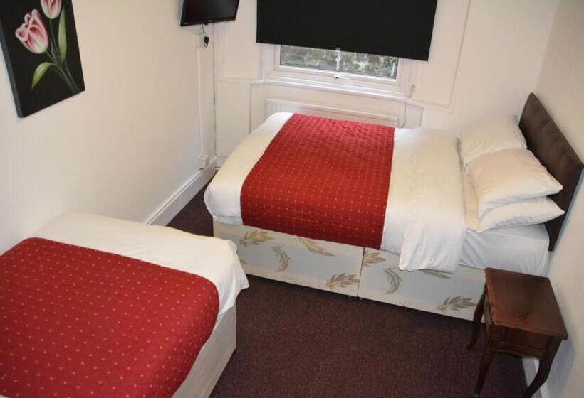 패밀리 룸, Bow Guest House