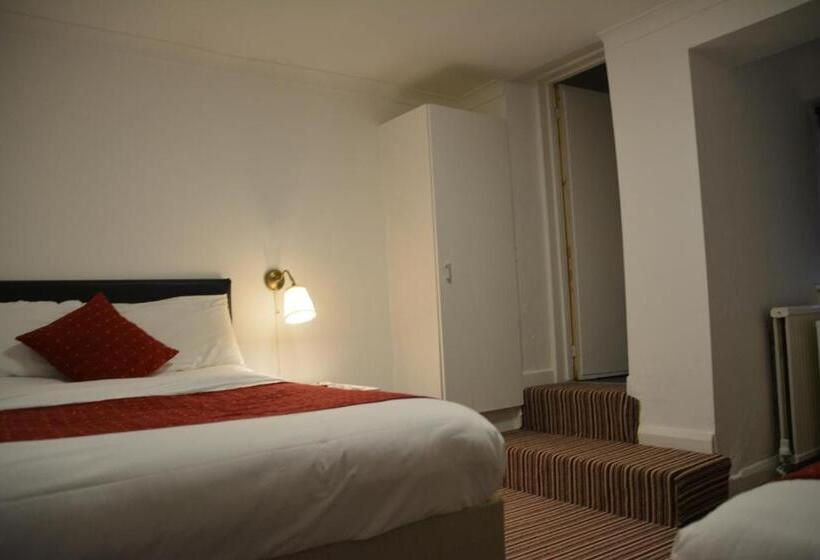 패밀리 룸, Bow Guest House